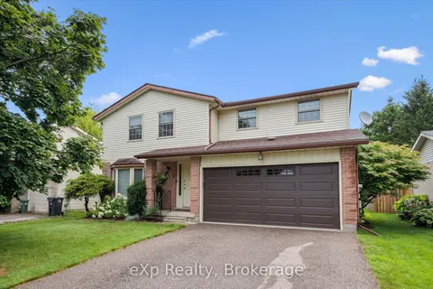 8 Aspen Valley Crescent, ON N1G 3Z8