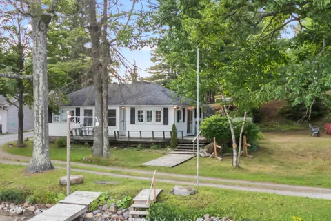 17 Fire Route 88A N/A, ON K0L 1A0