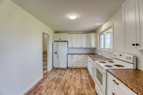 121 IVY RIDGE Road, ON K0K 1T0