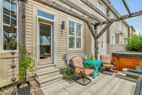 209 Dutchmans Way, ON K2J 5W5