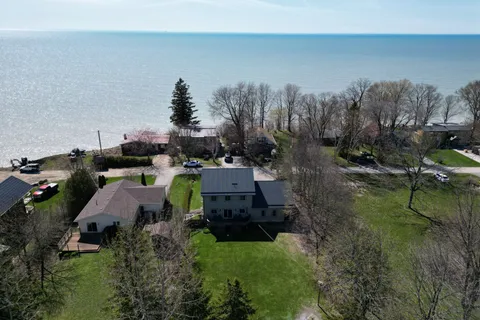 77504 Melena Drive, ON N0M 1G0