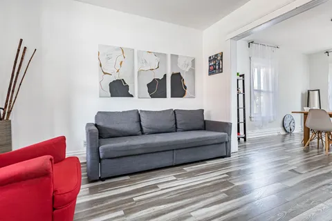 5001 Kitchener Street, ON L2G 1A9