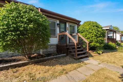 18 Montgomery Boulevard, ON K8N 1H9