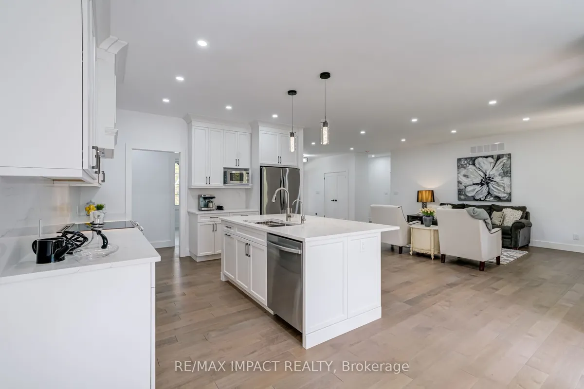 11 Maplewood Court, ON K0L 1J0