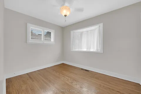 25 ELM RIDGE Drive, ON L2T 2A7