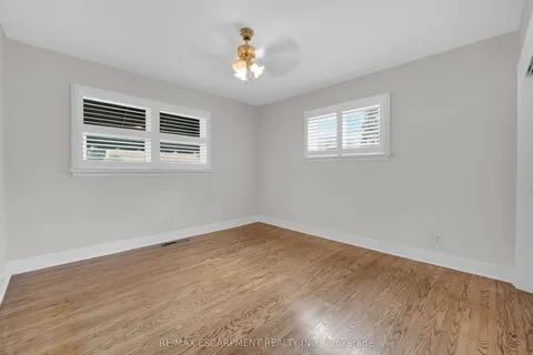 25 ELM RIDGE Drive, ON L2T 2A7