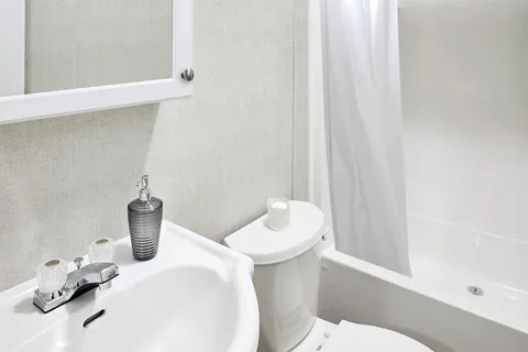 1082 Shamrock Marina Road, ON P0E 1N0