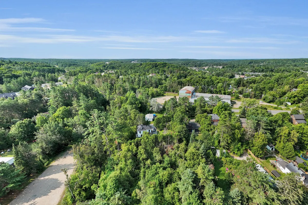 148 Muskoka Road, ON P1H 1L6