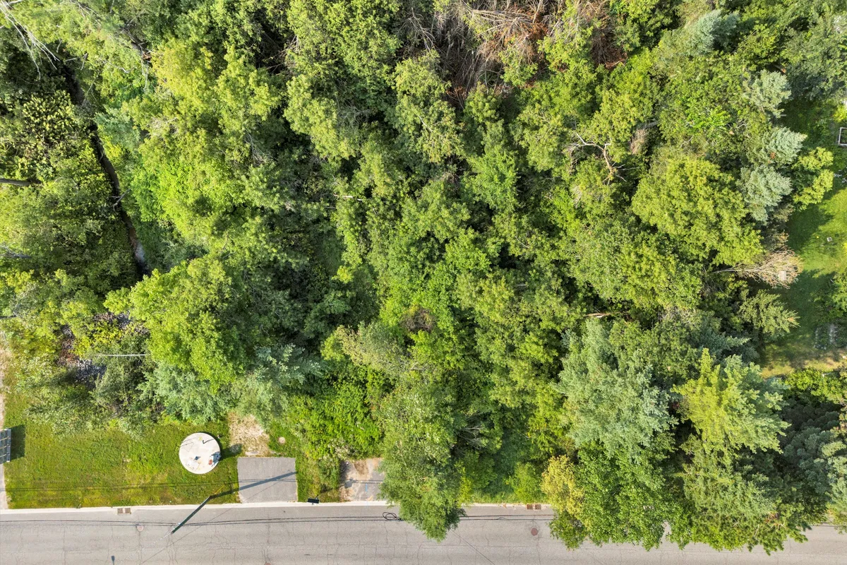 148 Muskoka Road, ON P1H 1L6