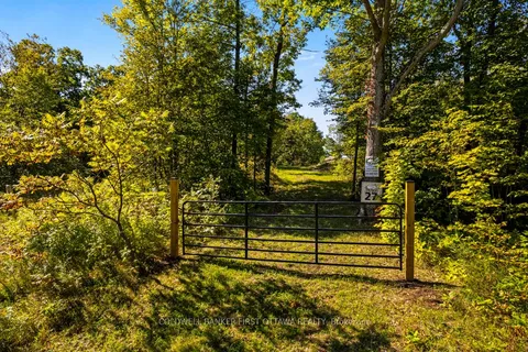 16 Grey Owl Road, ON K0H 2B0