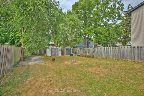 8 Woodburn Avenue, ON L2P 2W7