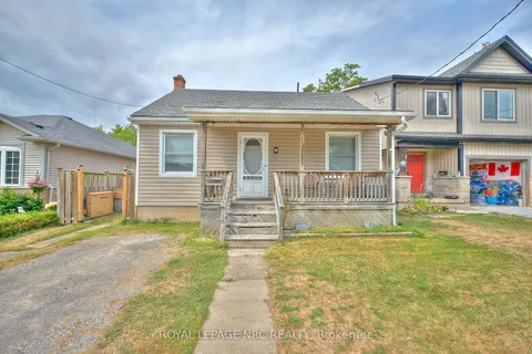 8 Woodburn Avenue, ON L2P 2W7