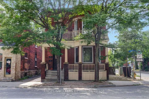256 Kent Street, ON K2P 2A2