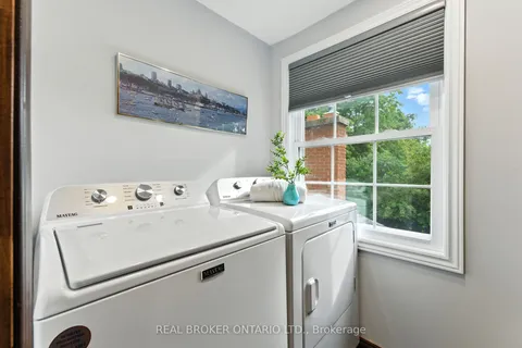 18 Isabel Drive, ON N3T 0L8