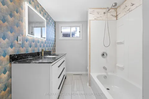 115 Kinnear Street, ON L3K 1A8