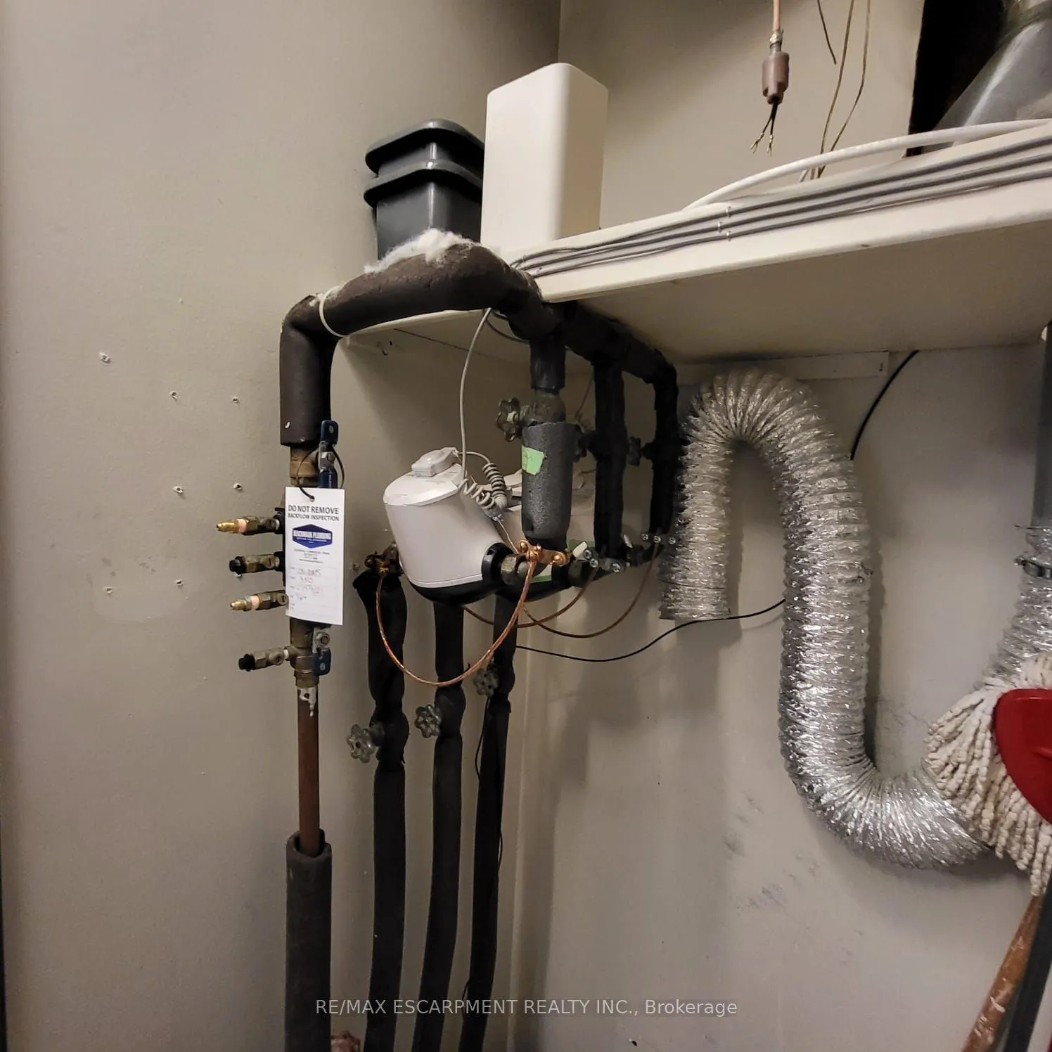 325 Fairview Drive, ON N3R 2X3