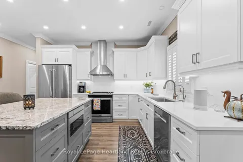 50 Bayfield Mews Lane, ON N0M 1G0