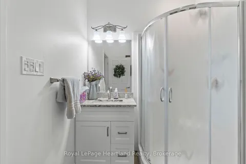 50 Bayfield Mews Lane, ON N0M 1G0