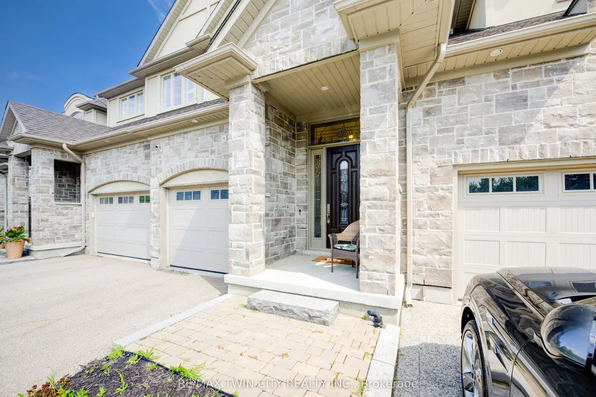 140 Oak Park Drive, ON N2K 0B3