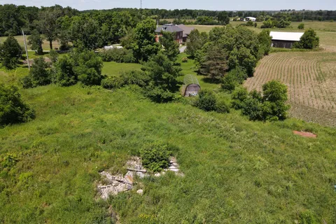 202 Highfield Crescent, ON K7C 3P2