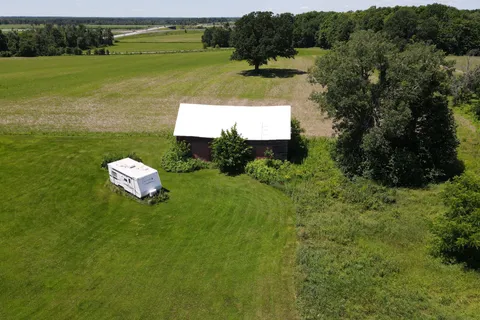 202 Highfield Crescent, ON K7C 3P2