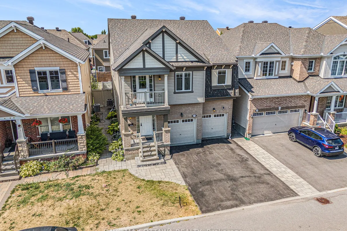 212 Rivertree Street, ON K2M 0J3