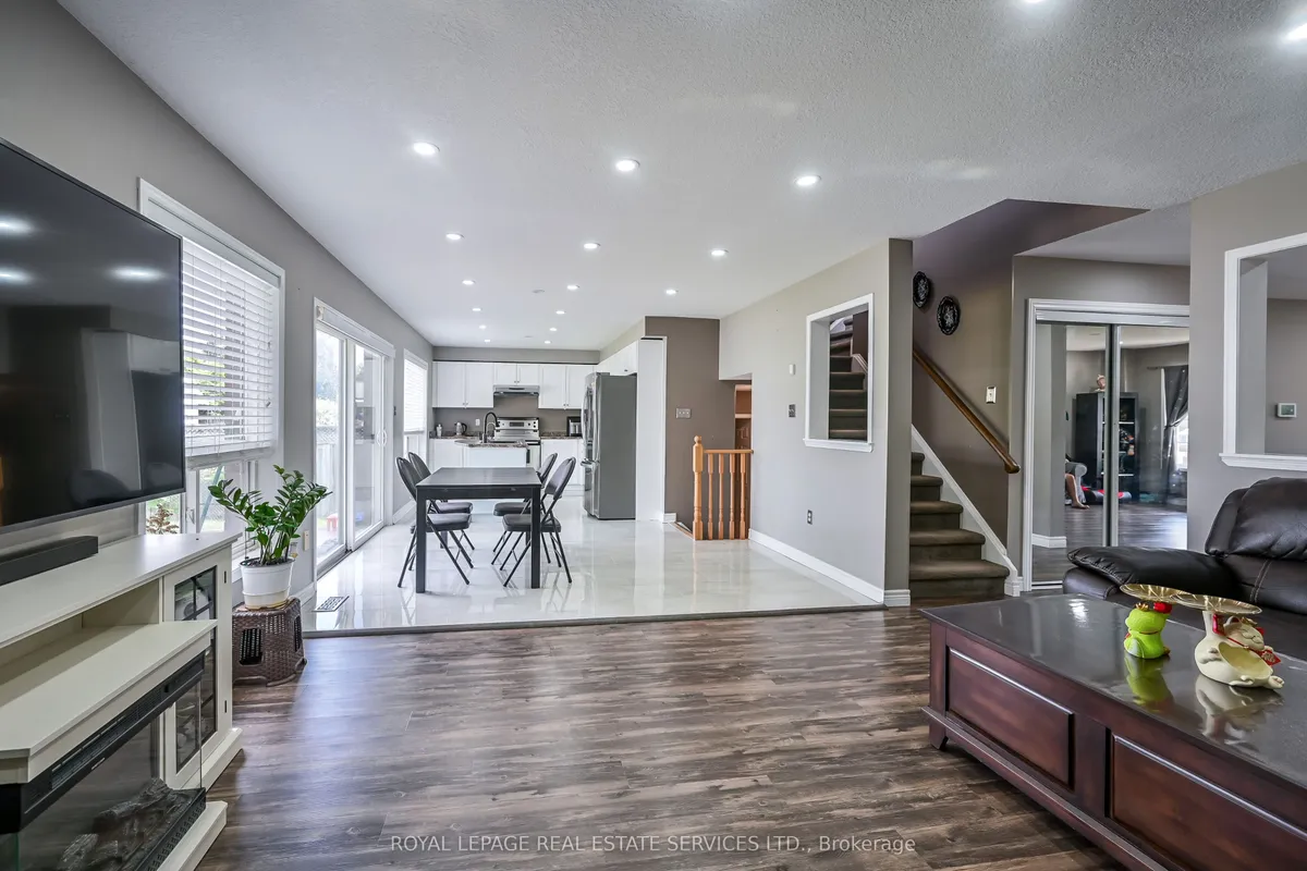 118 Blackburn Drive, ON N3T 6S2