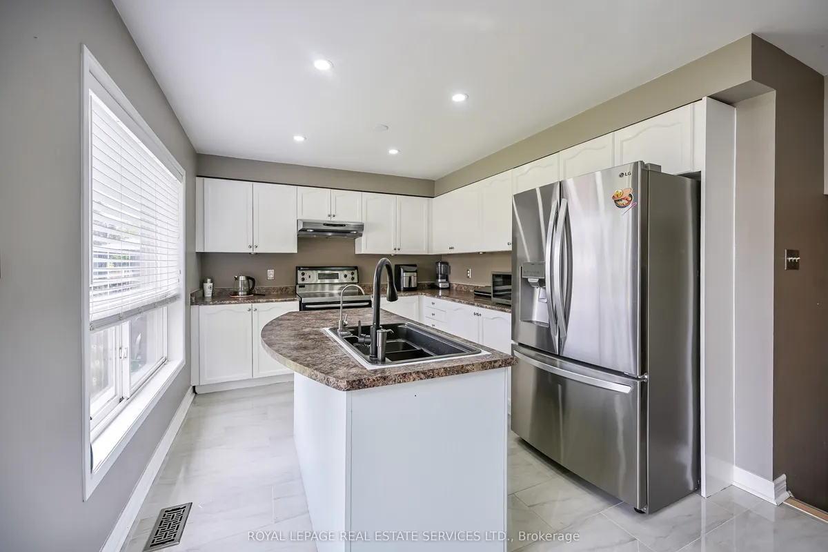 118 Blackburn Drive, ON N3T 6S2