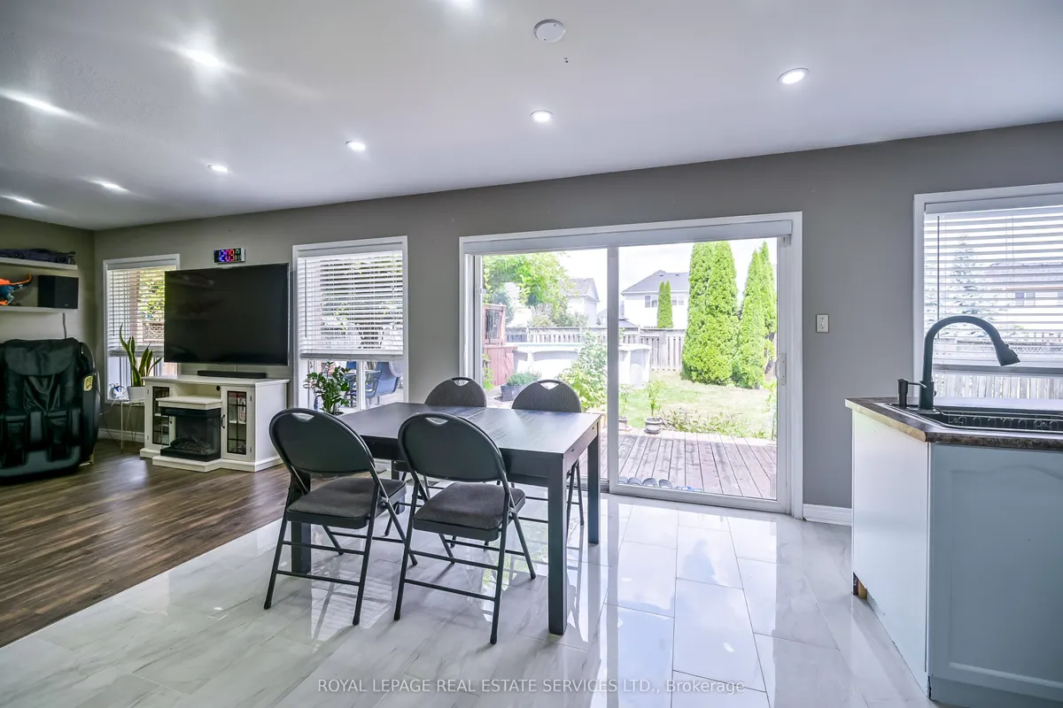 118 Blackburn Drive, ON N3T 6S2