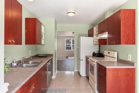 15 Michigan Street, ON L3B 3A6