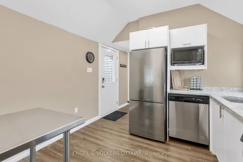 3698 Carp Road, ON K0A 1L0