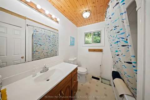 28 Black Road, ON P2A 2W8