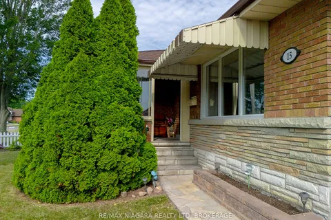 15 Michael Drive, ON L3K 3C3