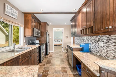 18 O9 Road, ON K0G 1L0