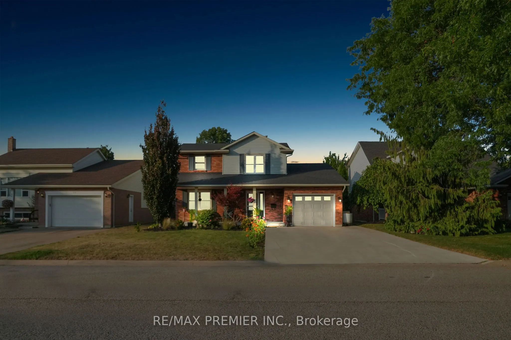 12 THE MEADOWS N/A, ON L2N 7K7