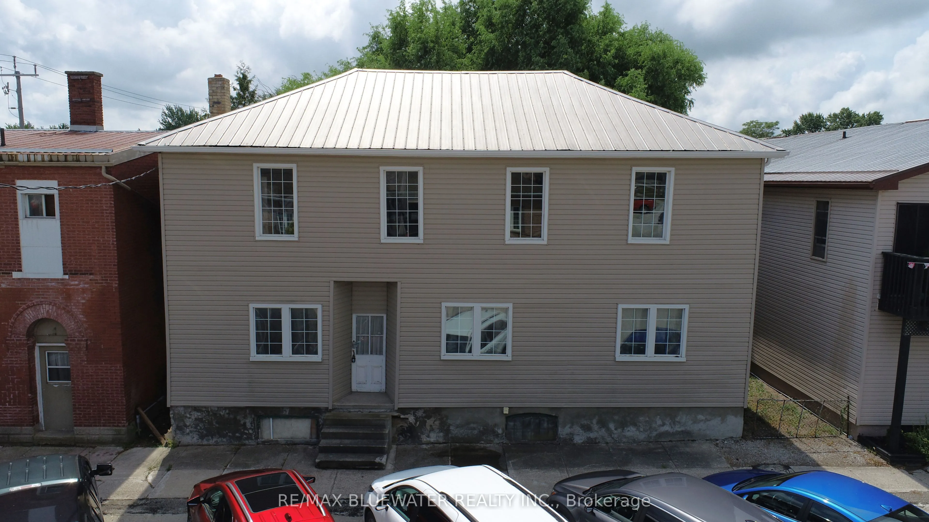 11 MILL Avenue, ON N0M 2T0