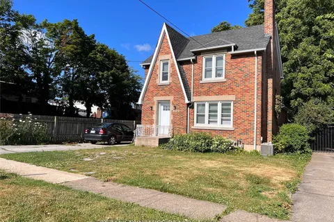 5825 Depew Avenue, ON L2G 5M2