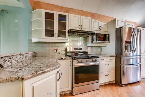 490 LOWER SPRING Street, ON N5L 1G6