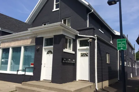 720 Dundas Street, ON N5W 2Z4