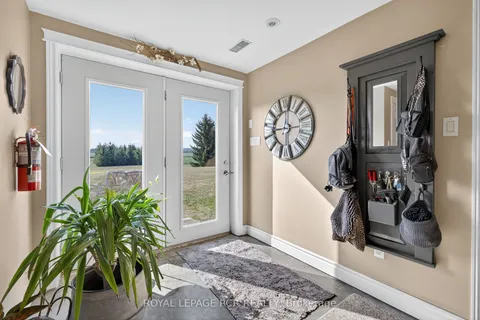 6128 Eighth Line, ON N0B 1Z0