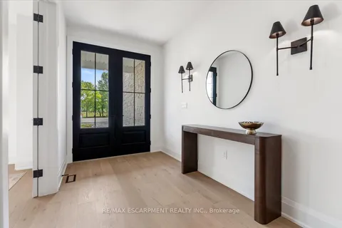 81 DOANS RIDGE Road, ON L3B 5N4