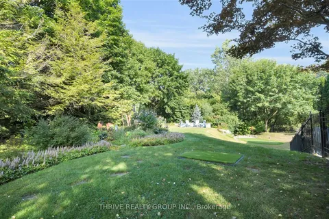 15 Bayside Court, ON N5Y 5M6