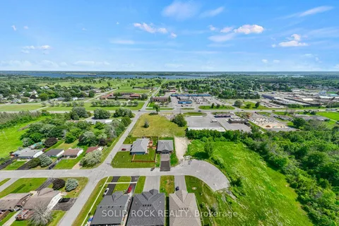 9 Billings Avenue, ON K0E 1K0