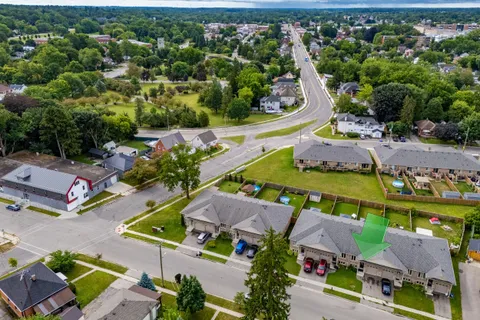 68 North Main Street, ON N3Y 2M3