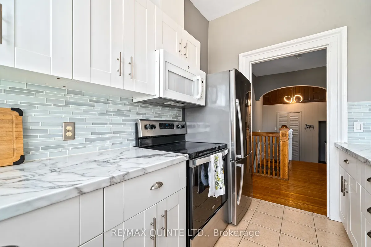 156 Bridge Street, ON K8N 1M9