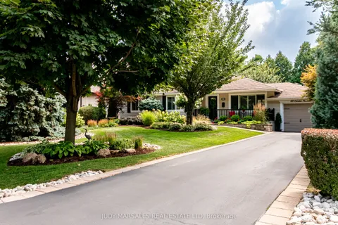 66 Garden Avenue, ON L9G 2J5