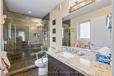 112 12th Avenue A Avenue, ON N4N 3T9