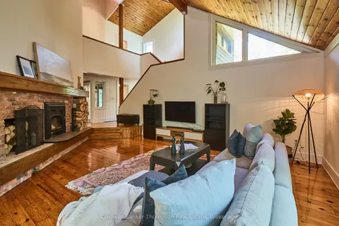 869 North Mary Lake Road, ON P1H 1S4