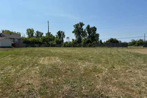 121 Blakes Crescent, ON K0C 1X0