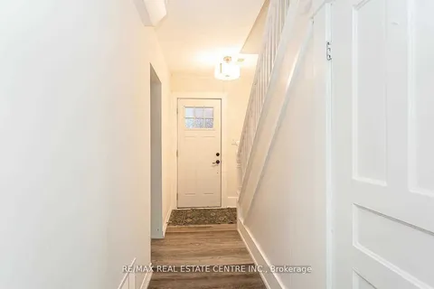 18 Forks Road, ON L3B 5K1